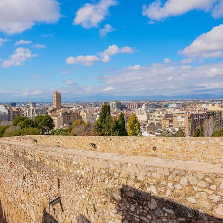 Apartamento 1 en la muralla romana junto a la Catedral Tarragona Exterior foto